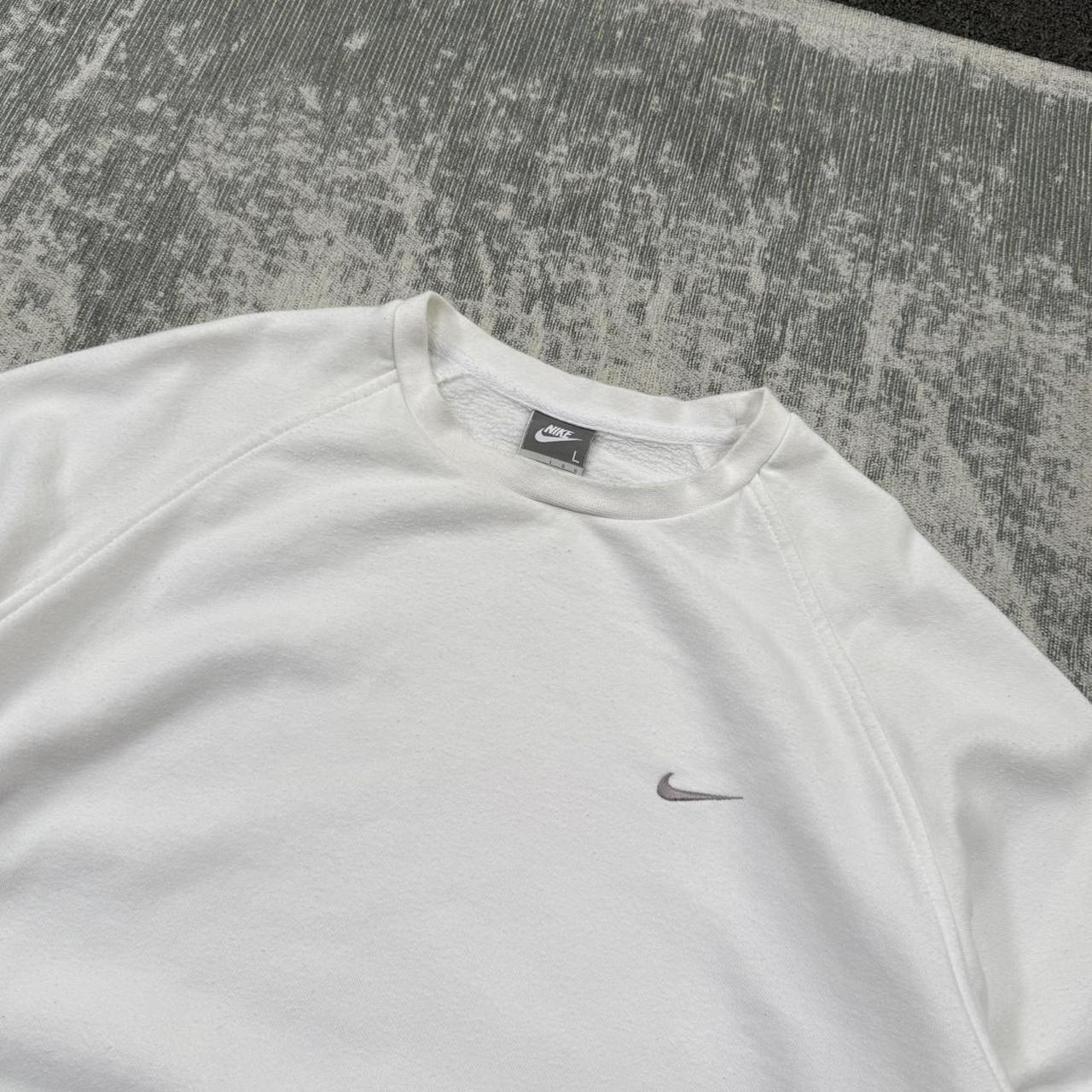 Vintage Y2K Nike Small Swoosh Logo Sweatshirt White (L)
