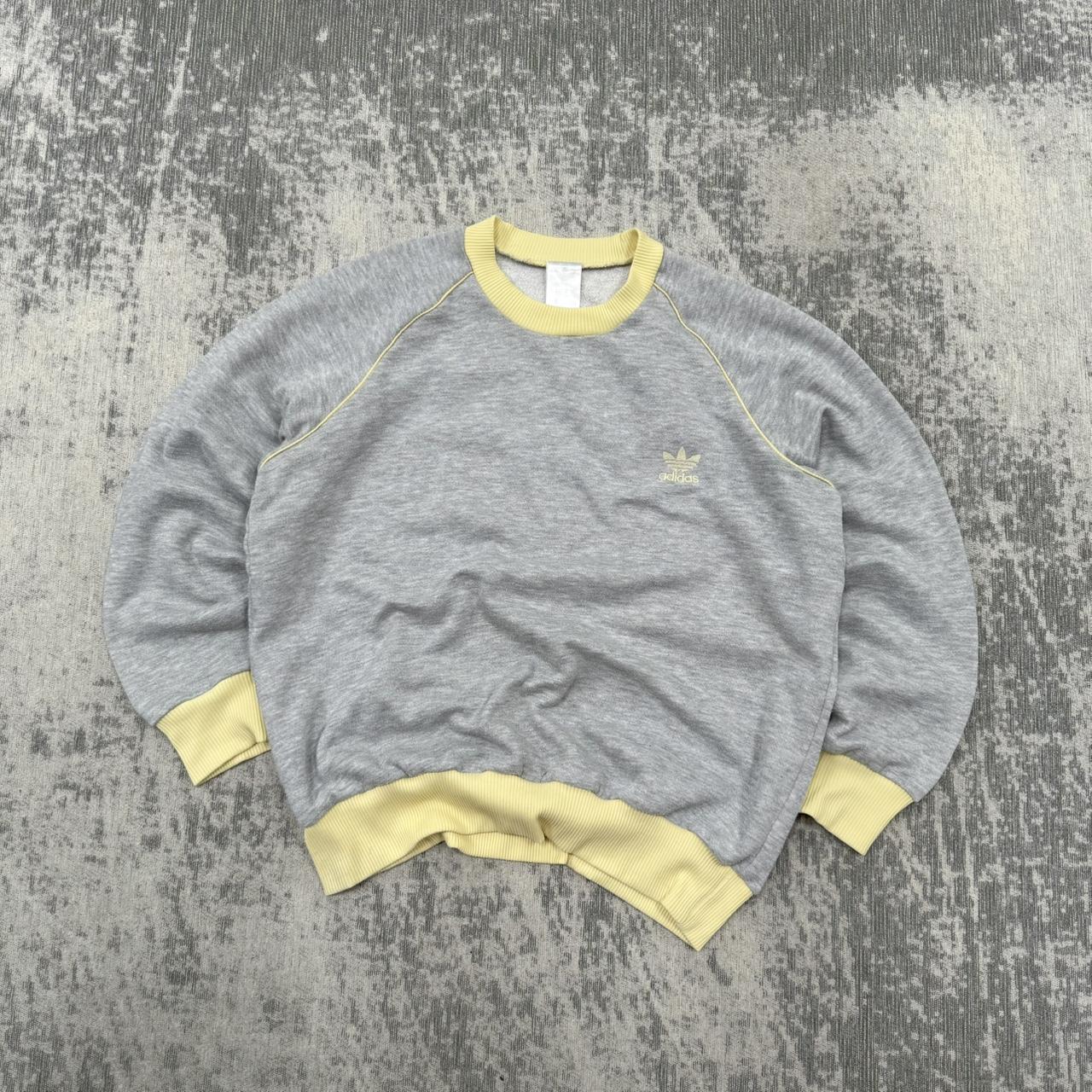 Vintage 90s Adidas Small Logo Sweatshirt Grey (S)