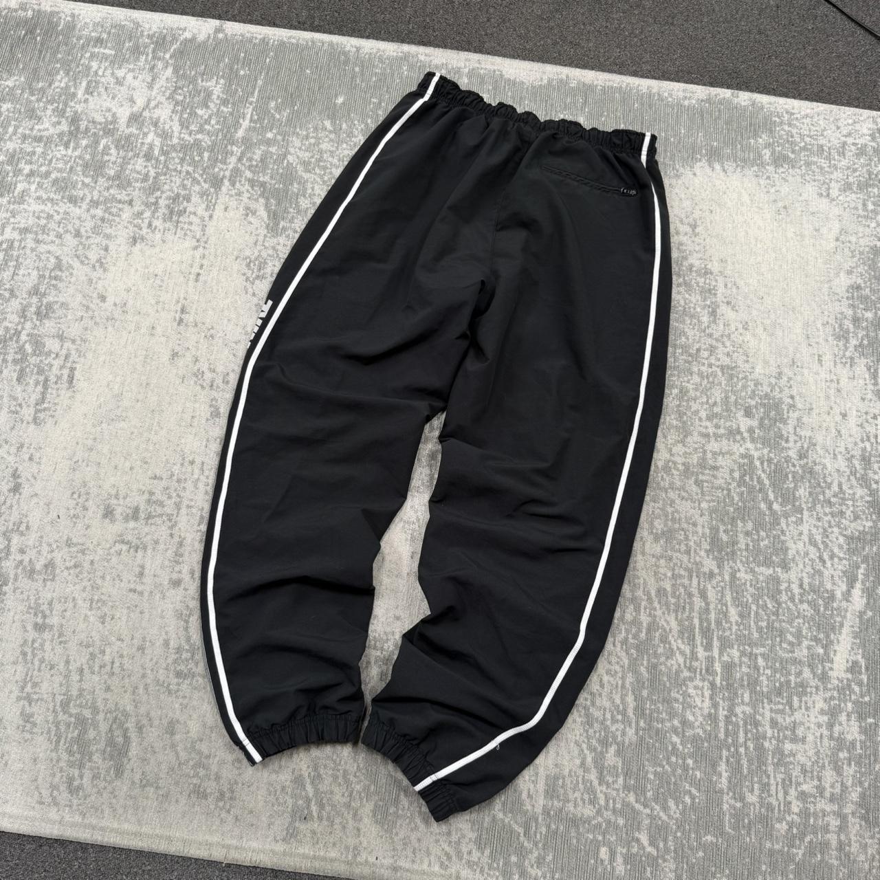 Vintage Y2K Nike Baggy Tracksuit Bottoms Black (L)