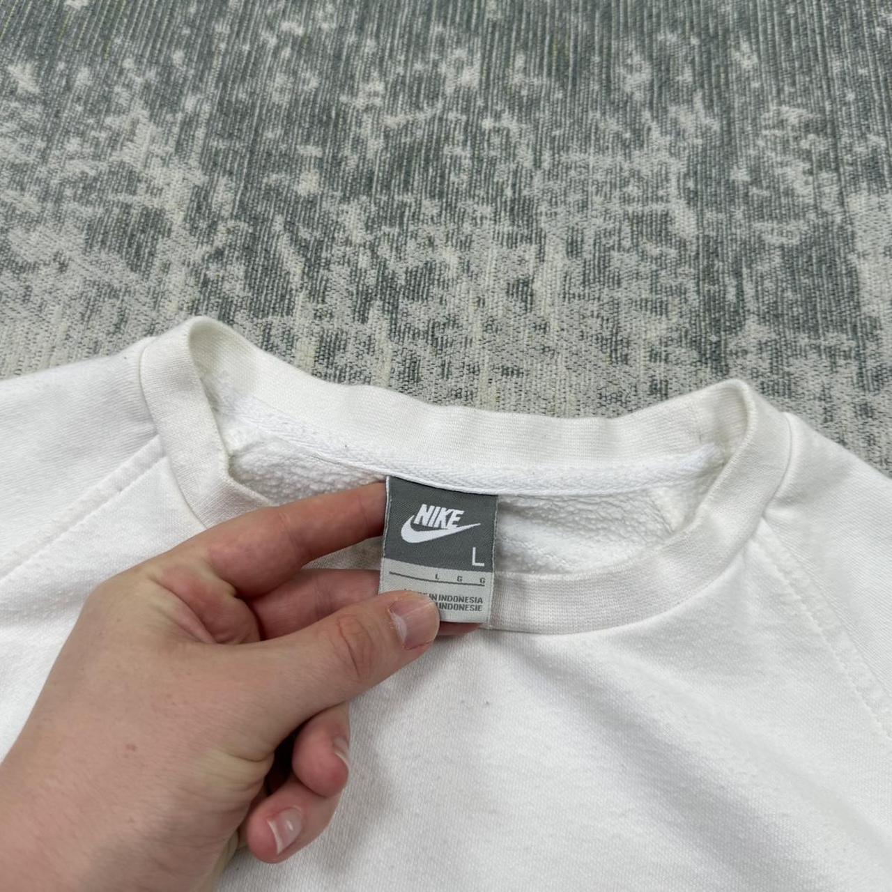 Vintage Y2K Nike Small Swoosh Logo Sweatshirt White (L)
