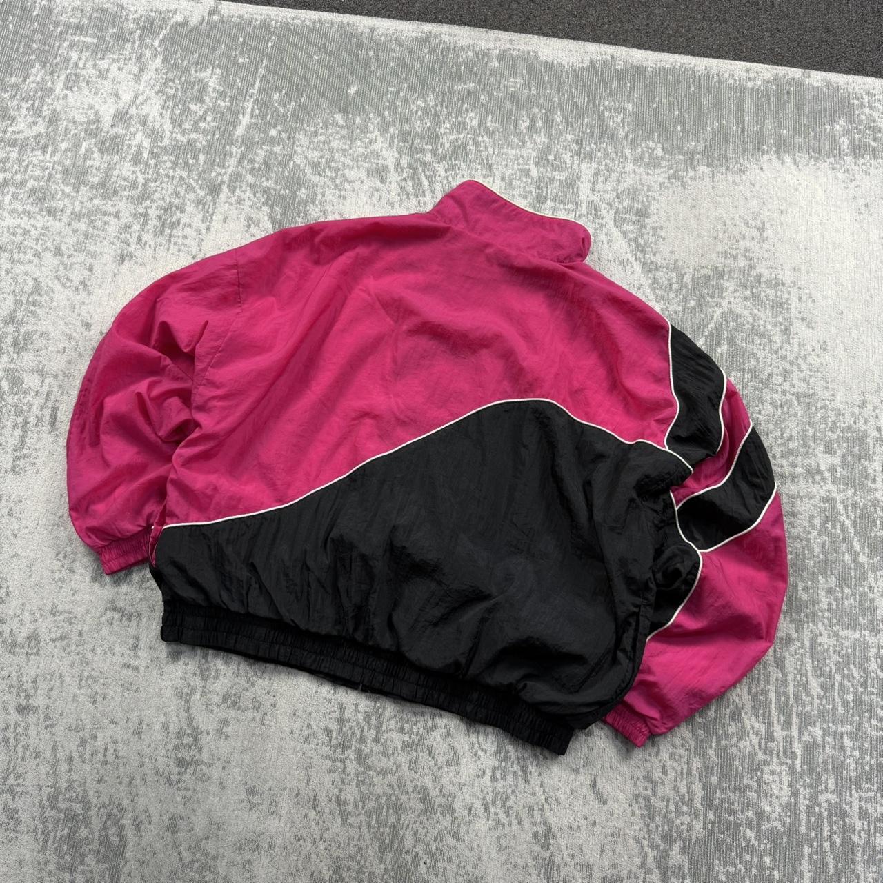 Vintage 90s Reebok Cropped Windbreaker Jacket Pink / Black (Womens L)