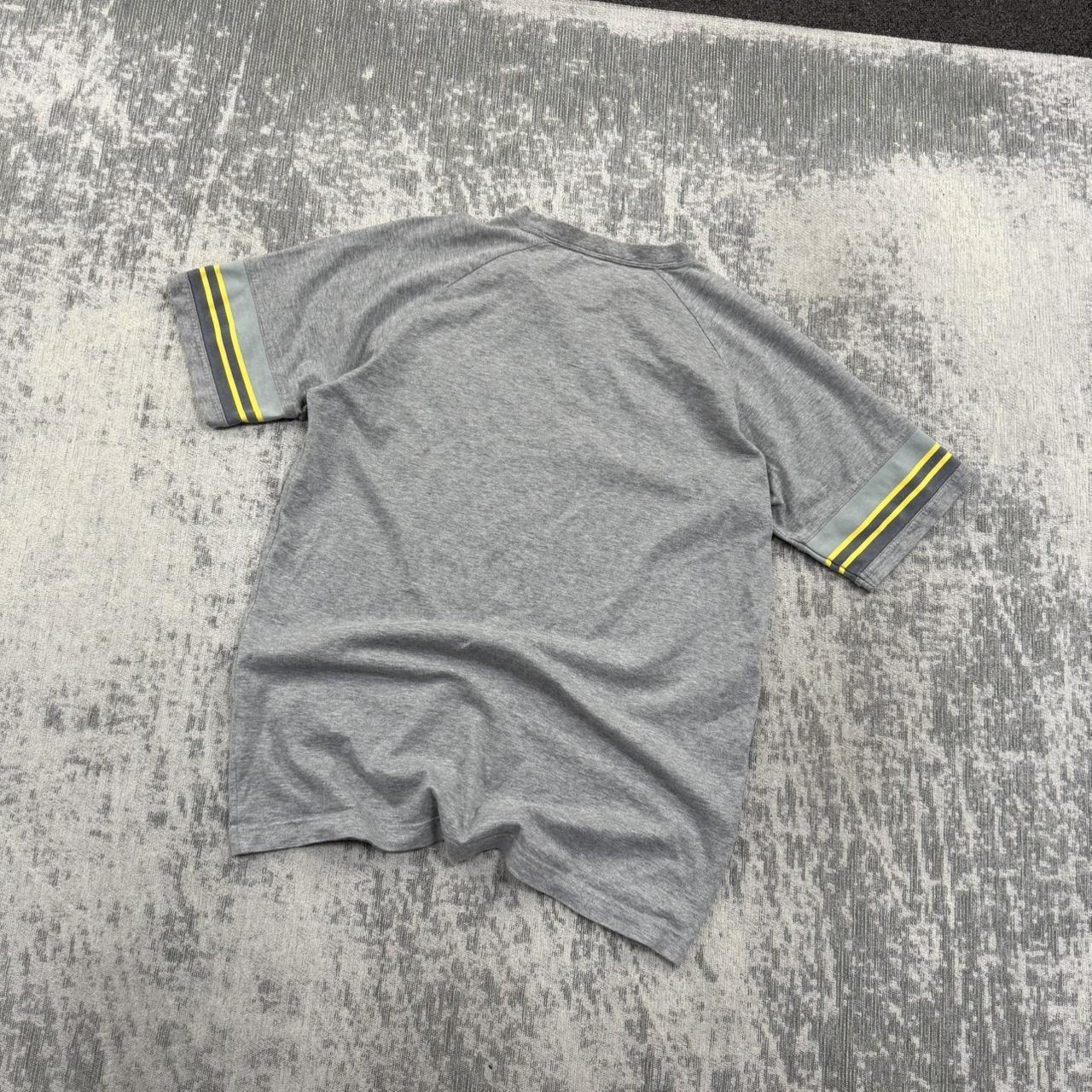 Vintage 00s Nike Logo T Shirt Grey (M)