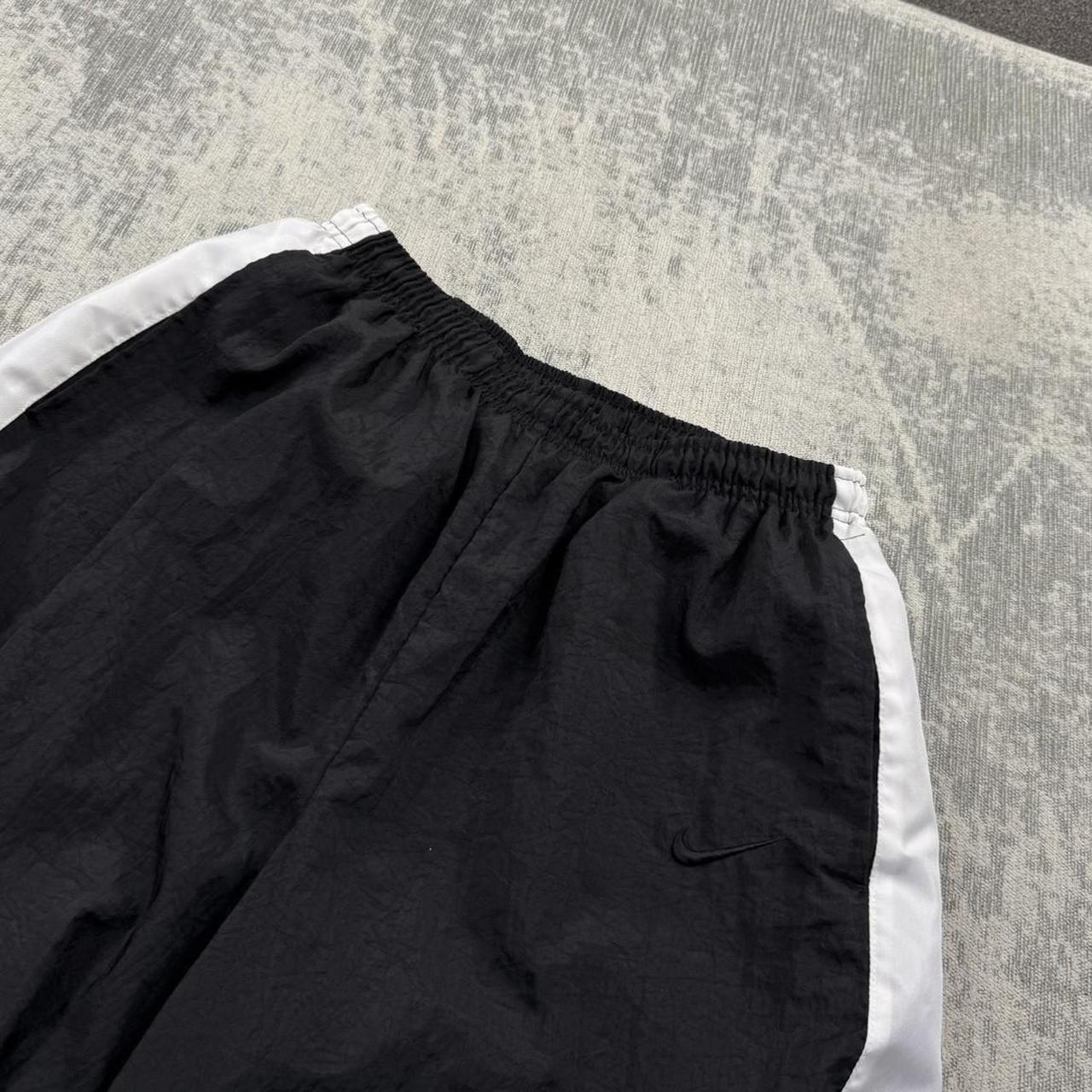 Vintage 90s Nike Baggy Tracksuit Bottoms Black / White (L)