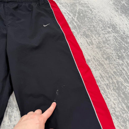 Vintage 00s Nike Baggy Wide Leg Tracksuit Bottoms Black / Red (L)