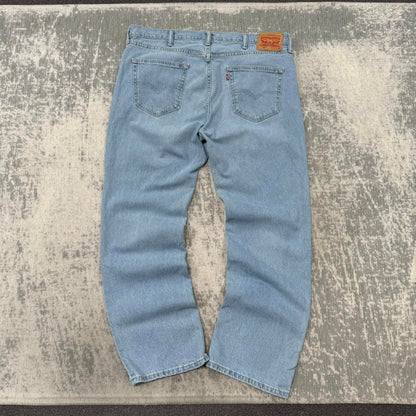 Vintage Levi’s 559 Relaxed Straight Leg Jeans Light Blue (40)