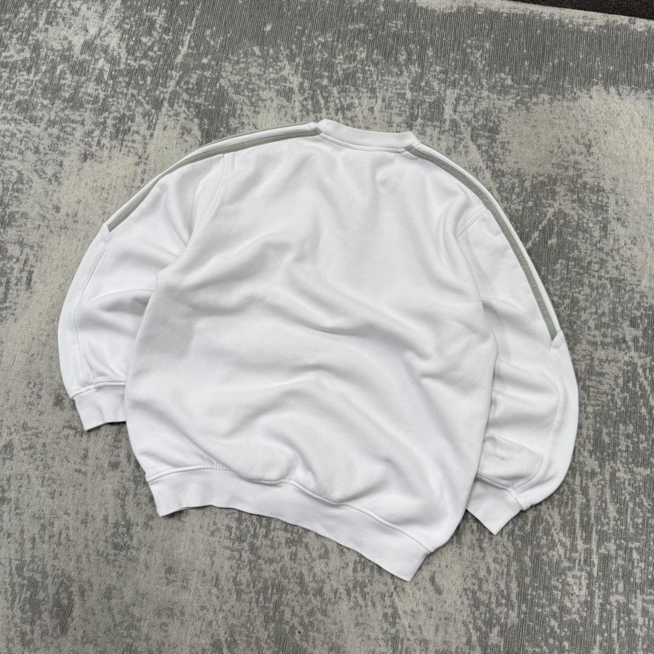Vintage Y2K Adidas Small Logo Sweatshirt White (M)